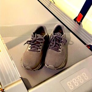 Brooks Women's Glycerin 21 Black Ebony  SZ 8.5 Running Shoe